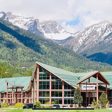 Fernie Stanford Resort Bagian luar foto