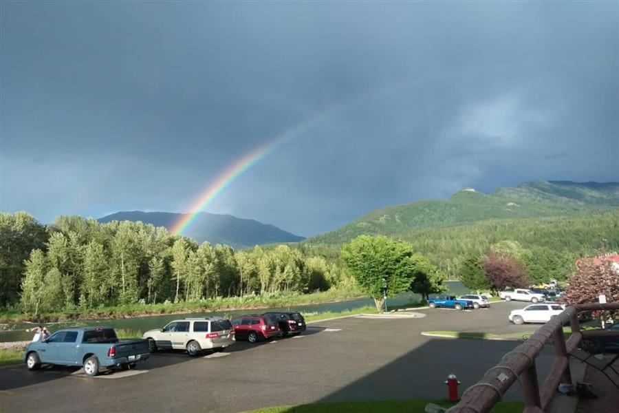 Fernie Stanford Resort Bagian luar foto